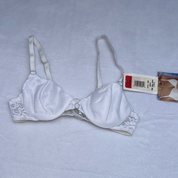 Vintage Playtex Thank Goodness It Fits Bra White 32A - Picture 1 of 8